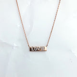 COLLAR PLACA LOVE