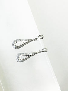 ARETES PLATA GOTA ALARGADA