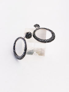 ARETES EN ONIX NEGRO